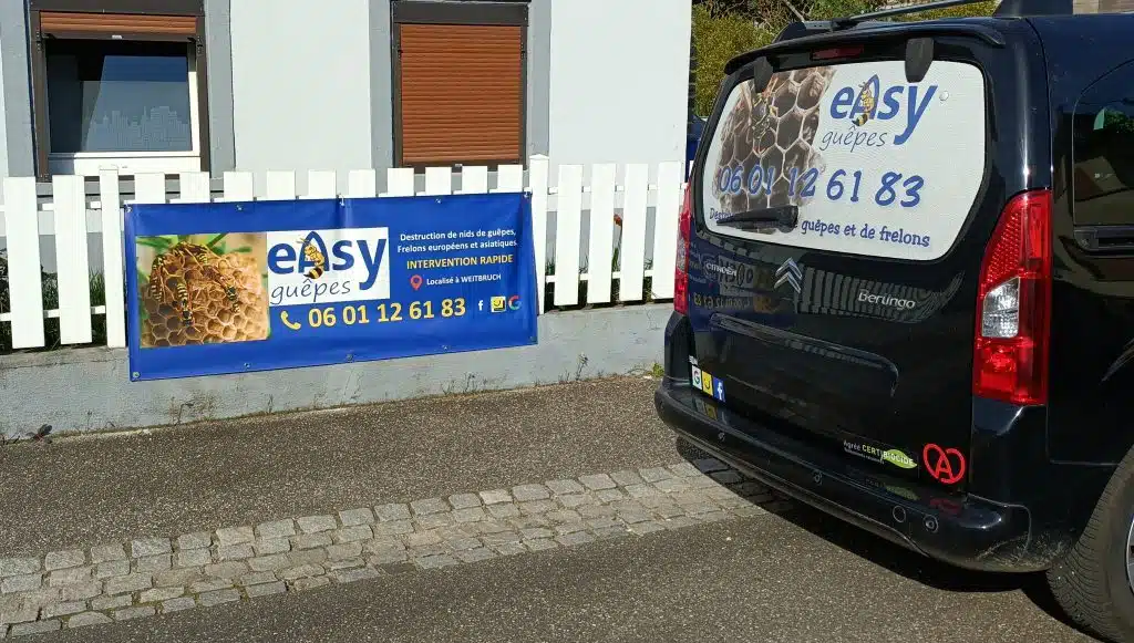 Véhicule et local de l'entreprise Easy Guêpes à Haguenau